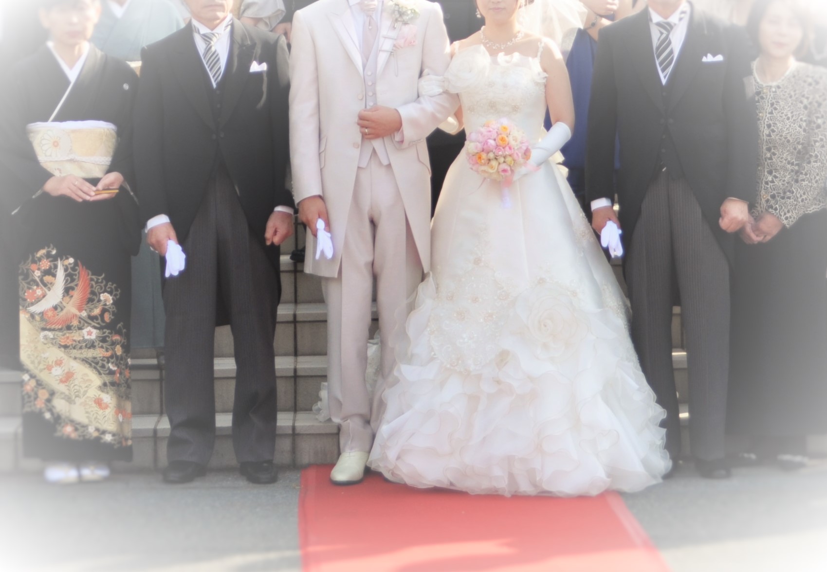 結婚式の両親の服装 少人数の場合は何を着ればいい Precious Wedding